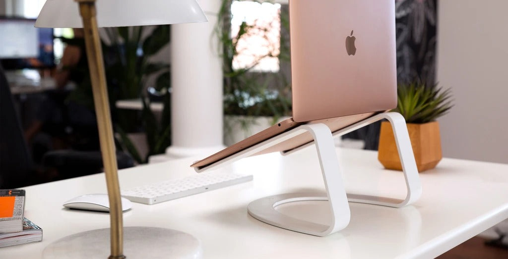 TwelveSouth Curve stojalo za MacBook - Bela - iSTYLE SI
