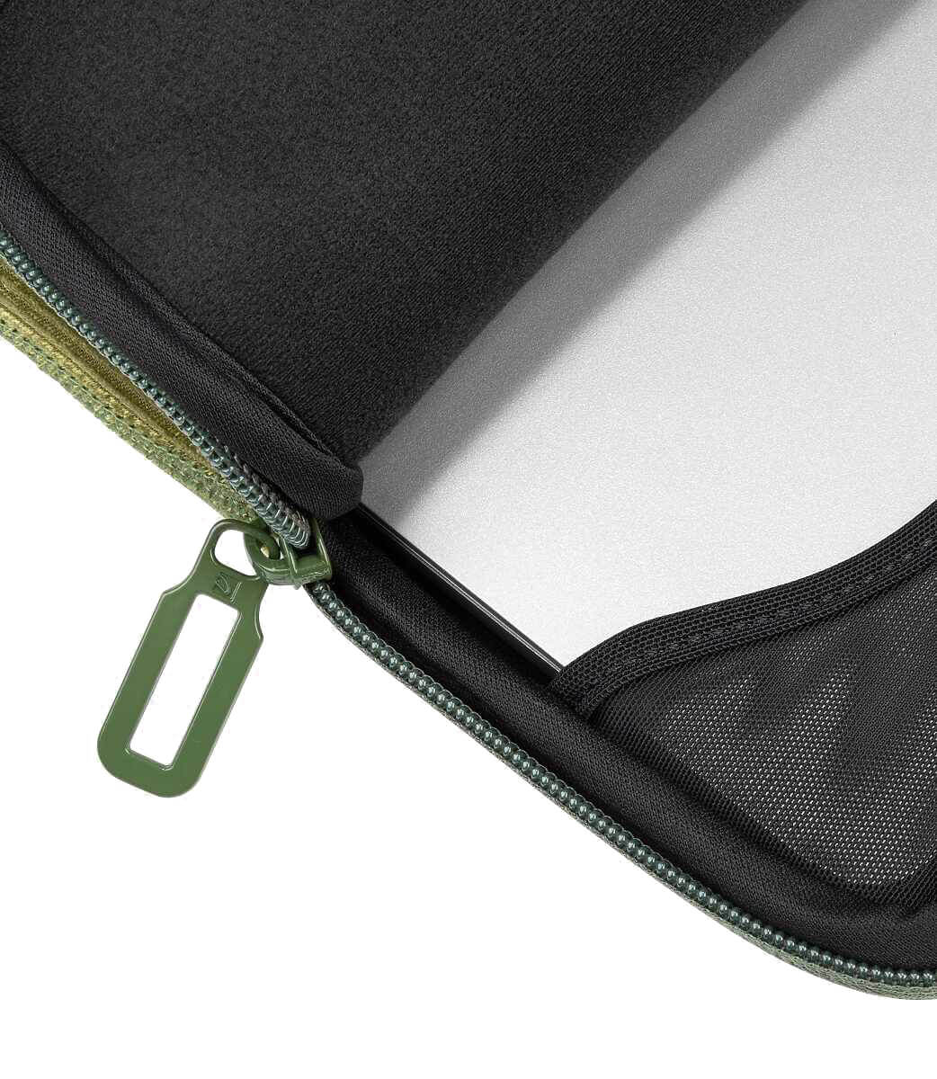 Tucano Velluto torba za MacBook Pro/Air 13" - zelena - iSTYLE SI