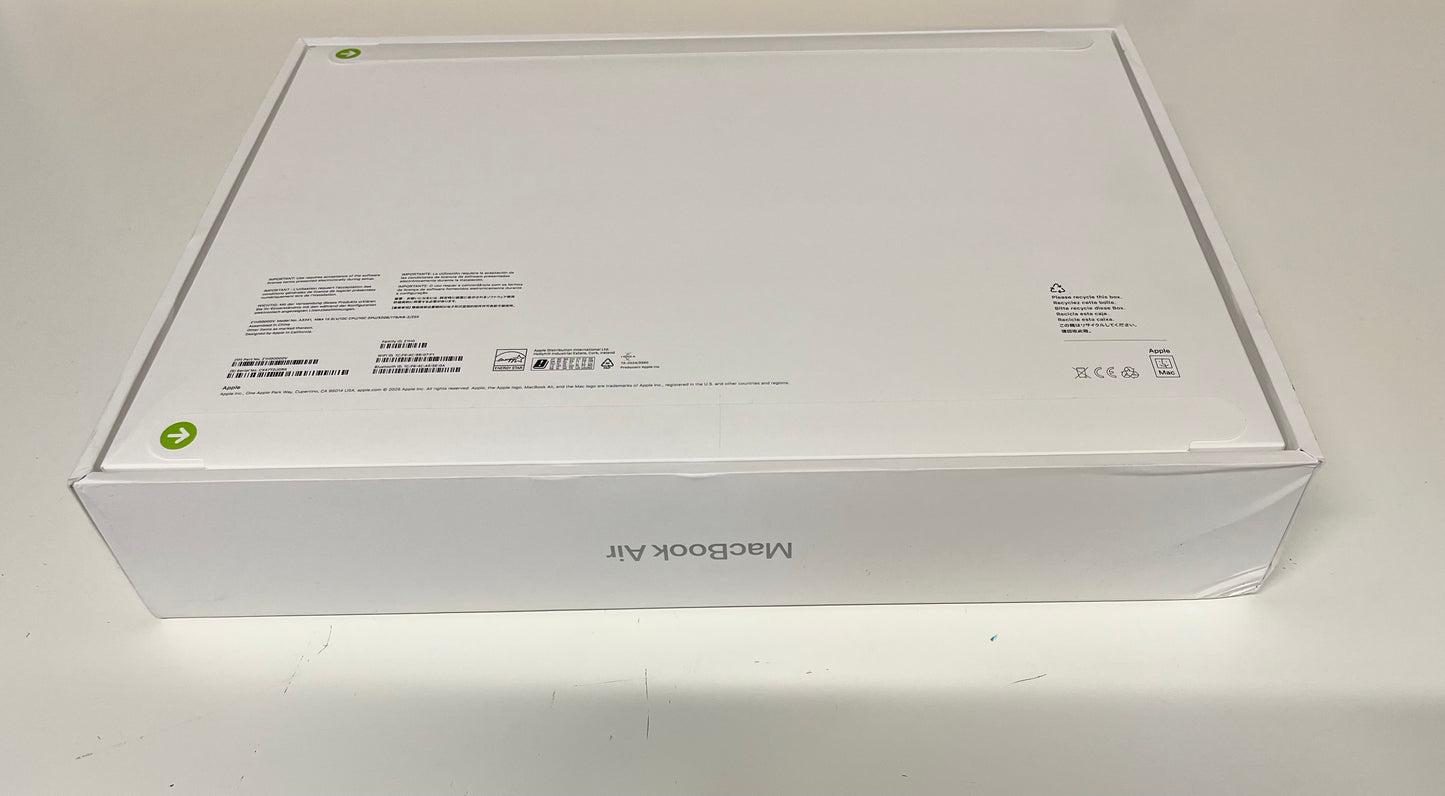 Poškodovana embalaža - MacBook Air 15: M4 z 10‑jedrno CPE in 10‑jedrno GPE, 32 GB, 1 TB SSD, International English - srebrn