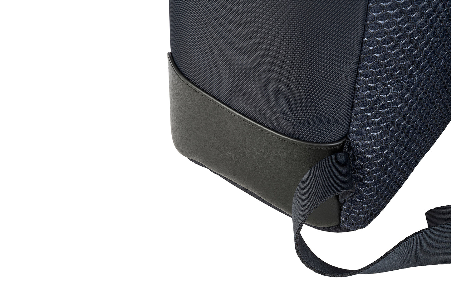 Tucano - poslovni nahrbtnik za MacBook 16 - iSTYLE SI