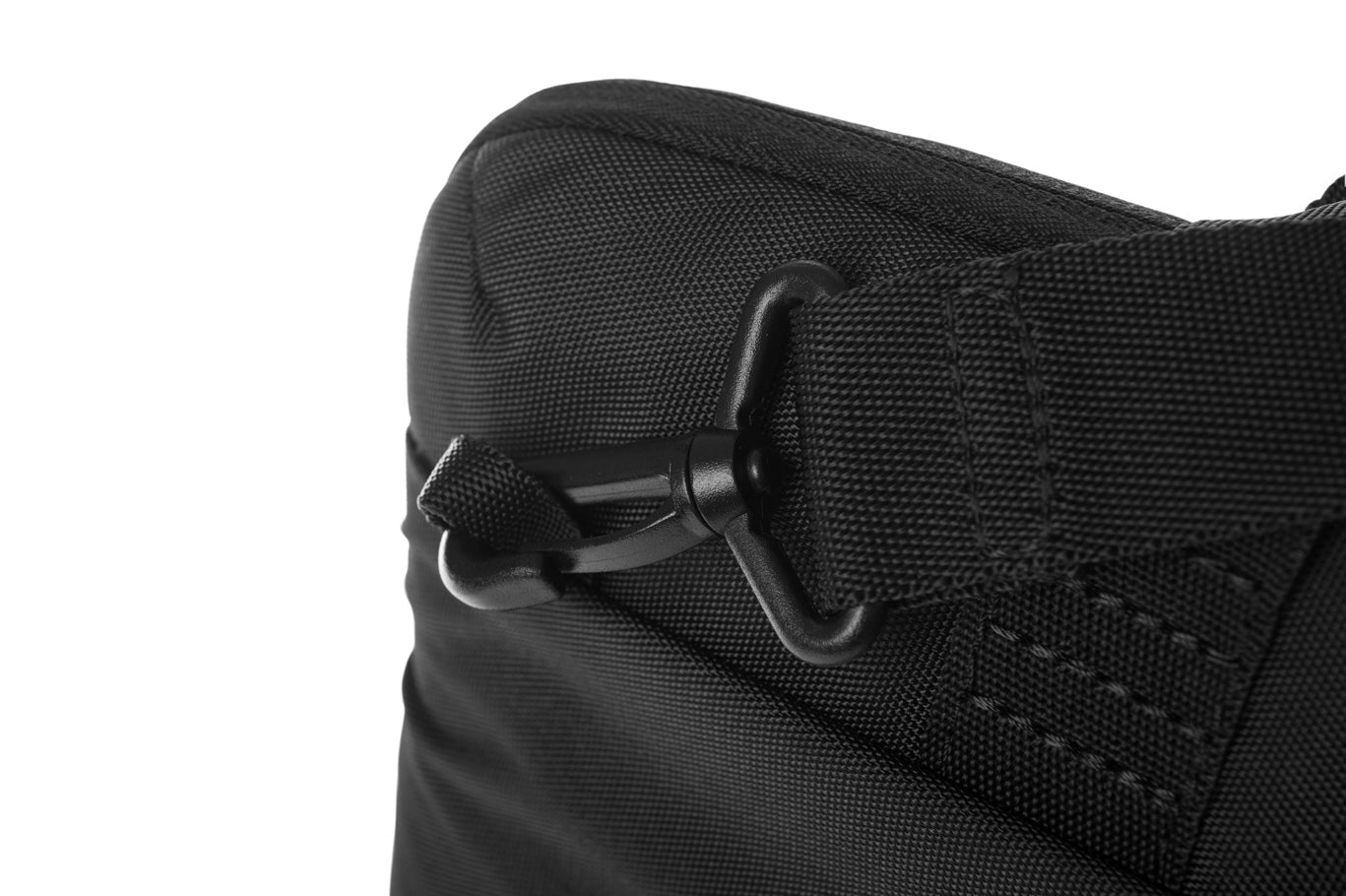 Tucano Smilza torba za računalnik 15.6" - črna - iSTYLE SI