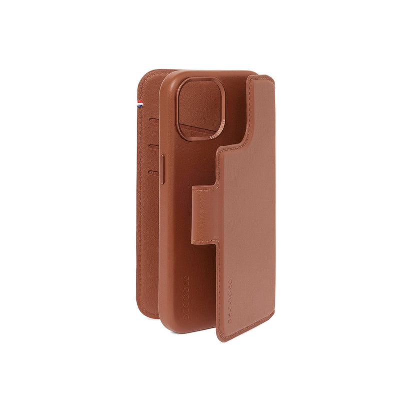 Decoded Usnjen snemljiv ovitek za iPhone 15 Pro - Tan - iSTYLE SI