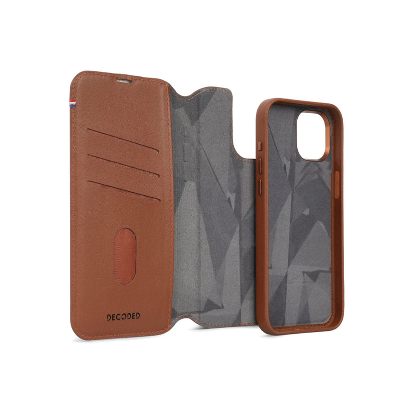 Decoded Usnjen snemljiv ovitek za iPhone 15 Pro - Tan - iSTYLE SI