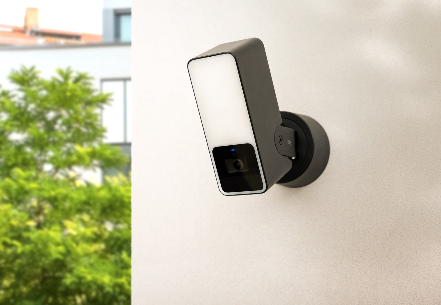 Eve Outdoor Cam Secure Floodlight kamera - iSTYLE SI