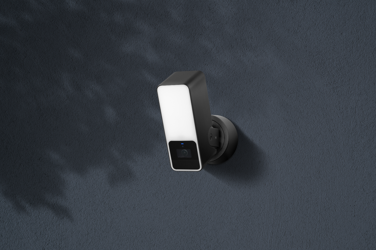 Eve Outdoor Cam Secure Floodlight kamera - iSTYLE SI