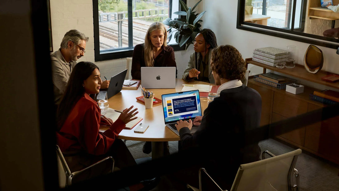 Zakaj je drugo leto garancije za Mace pri poslovnih uporabnikih res pomembno?