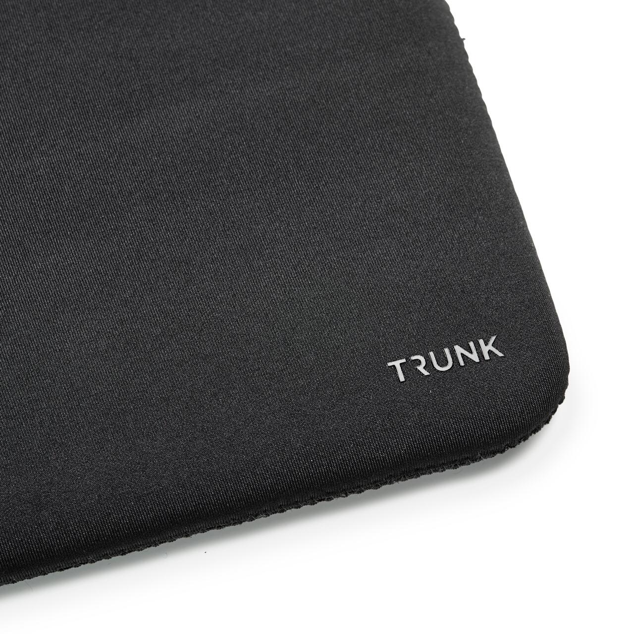 TRUNK neoprenski ovitek za MacBook 16 - črna