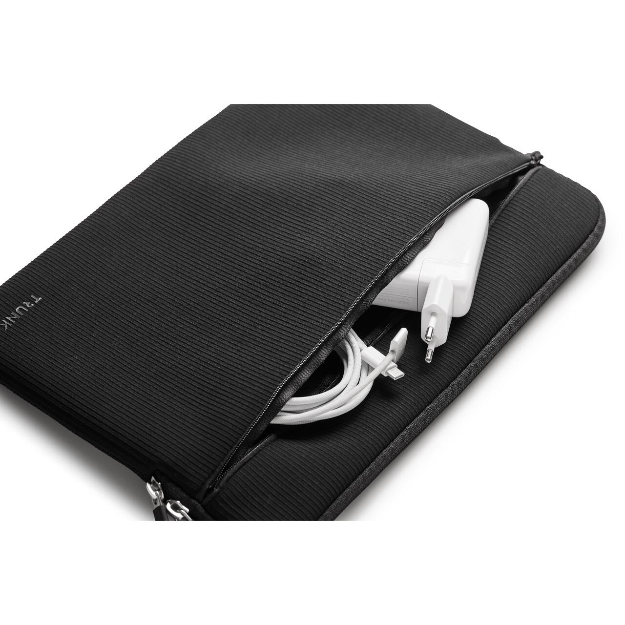 TRUNK tekstilni ovitek z žepom za MacBook 14 - črna