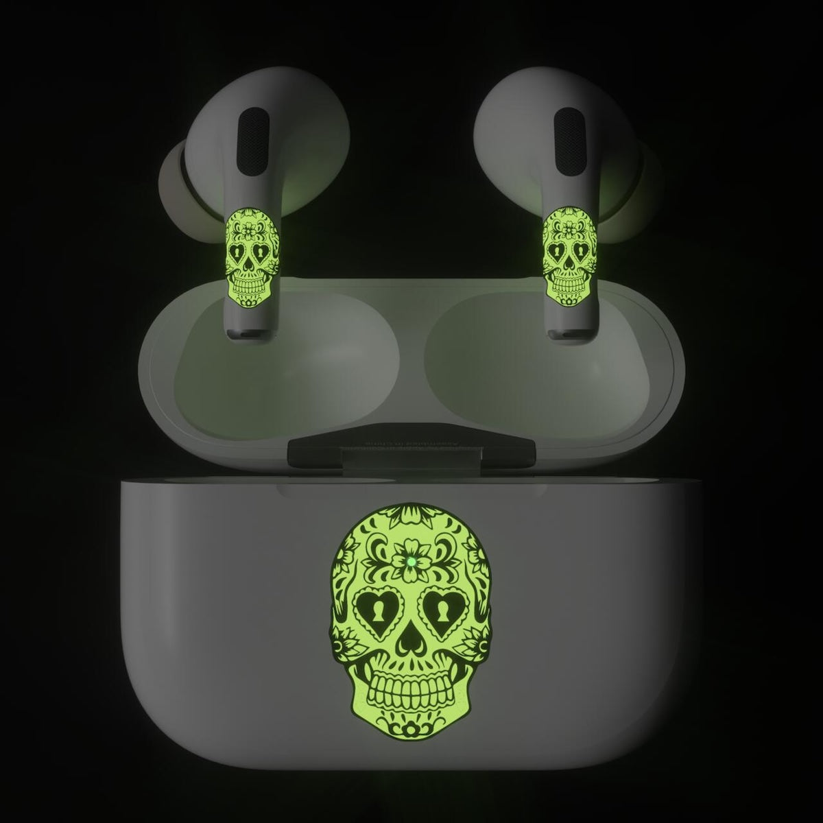 Next One ArtSkin nalepka za Airpods Pro 1. in 2. generacija - svetleča lobanja - iSTYLE SI