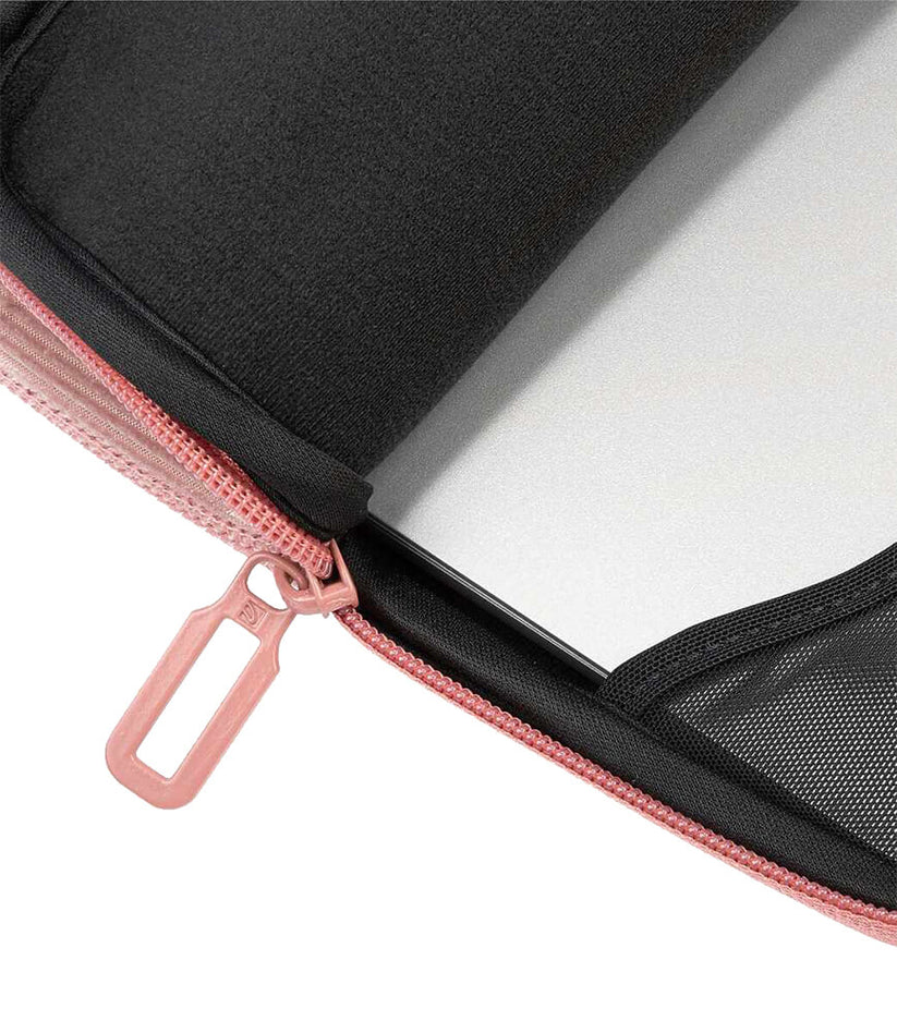 Tucano Velluto torba za MacBook Pro/Air 13" - roza - iSTYLE SI