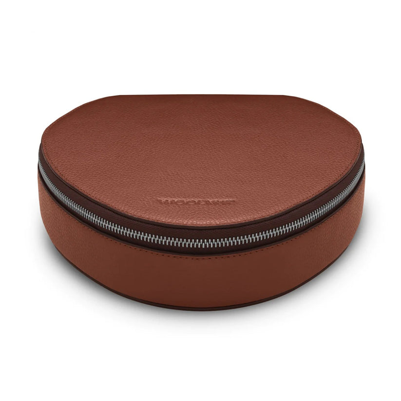 Woolnut usnjeni ovitek za AirPods Max - konjak - iSTYLE SI